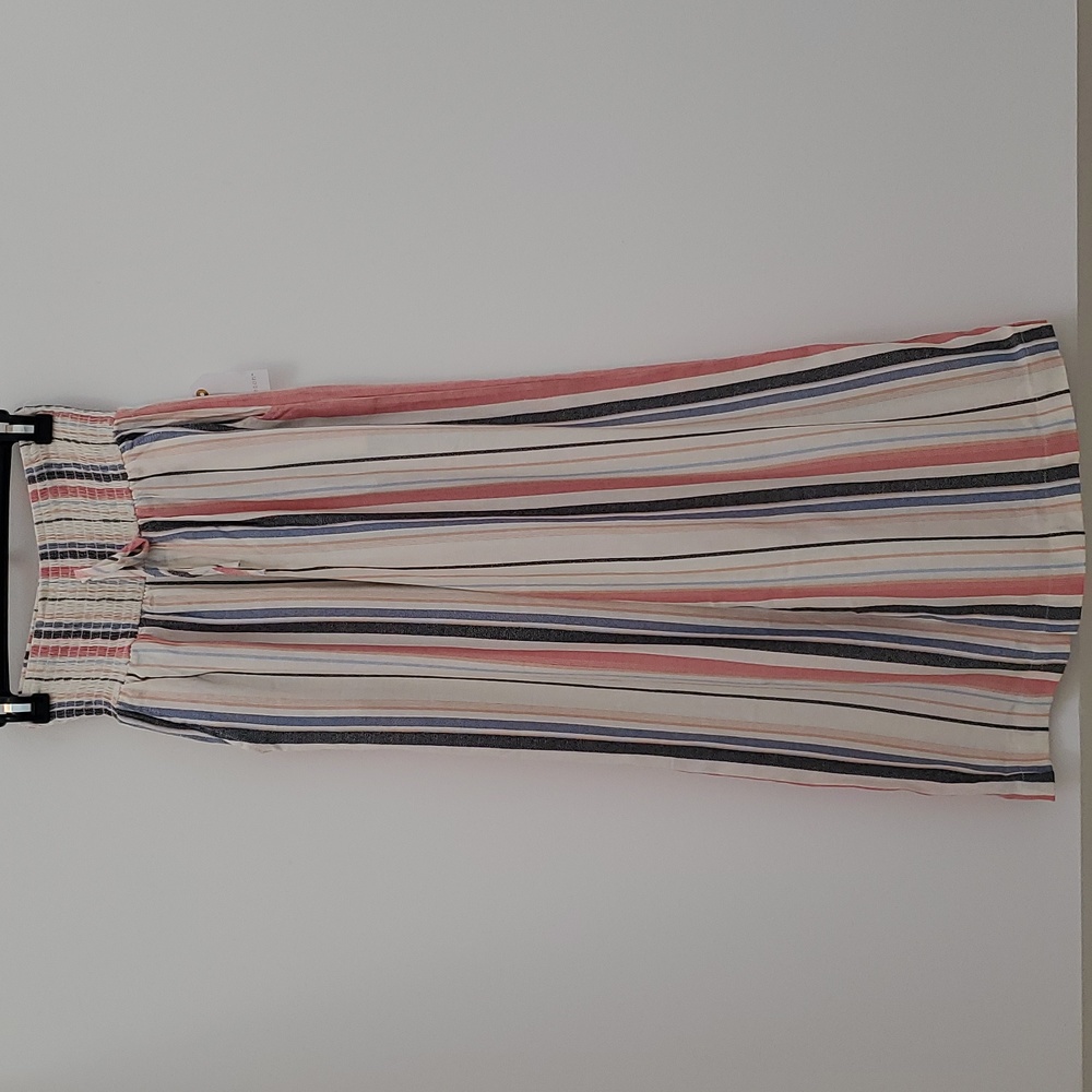 NWT Cotton And Rayon Blend High Waisted Wide Leg Flowy Pants